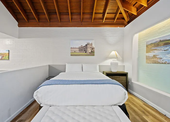 The Carrick Hotel 4*